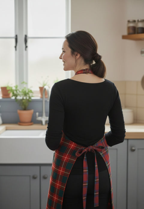 Multiple Pockets Tartan Apron