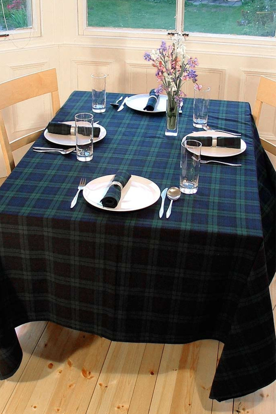 Rectangular Tartan Table-cloth