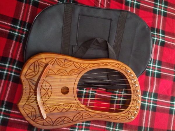 TC Lyra Harp Instrument 10 String  with bag